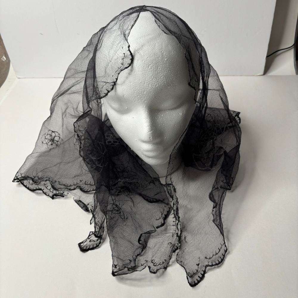 Vintage Black Sheer Floral Lace Mantilla Head Scarf Chapel Veil Square Scarf